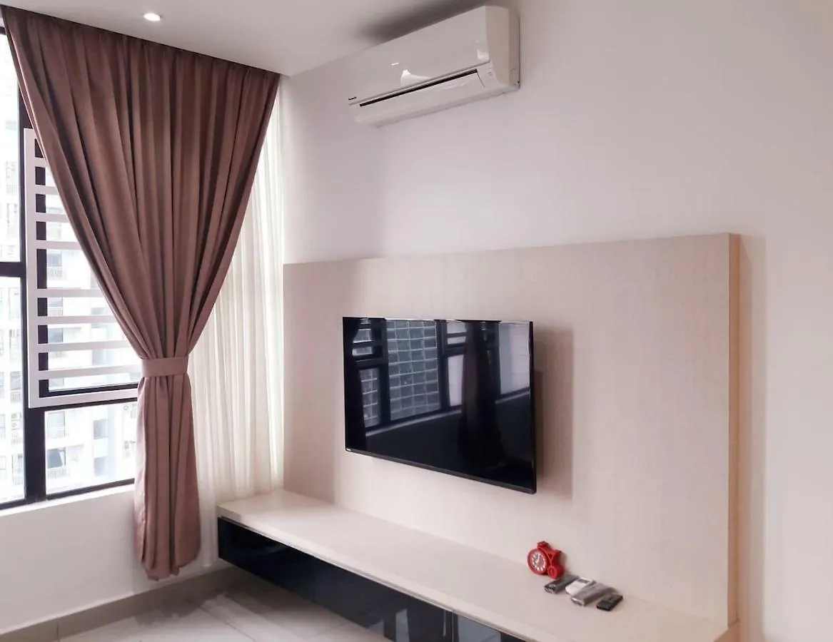 Simple&Comfort Studio@ Austin Regency Apartment Johor Bahru