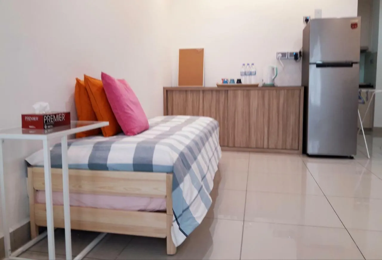 Simple&Comfort Studio@ Austin Regency Apartment Johor Bahru